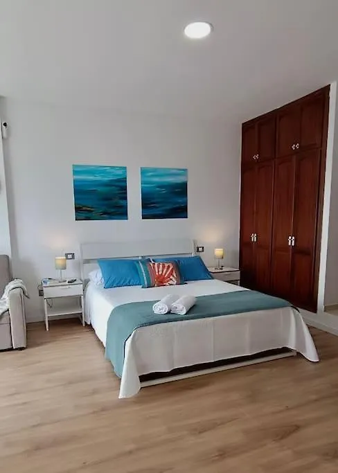 Bajamar - Estudio Comodo Con Terraza Y Wifi