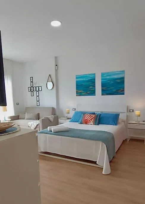 Apartment Bajamar - Estudio Comodo Con Terraza Y Wifi
